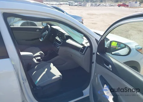 2020 Hyundai Tucson Value z USA, uszkodzony, nr VIN KM8J33A40LU258655